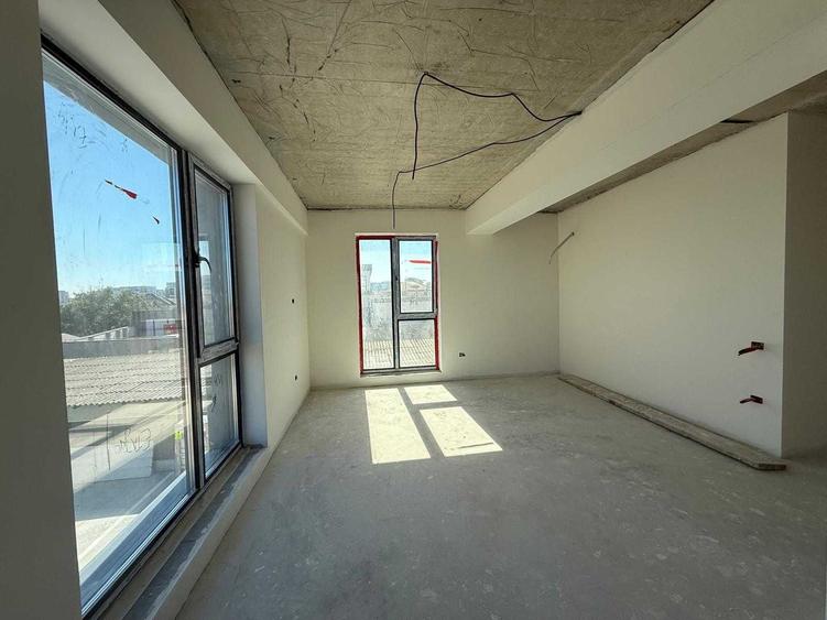 Apartament cu 2 camere decomandat în Palazu Mare