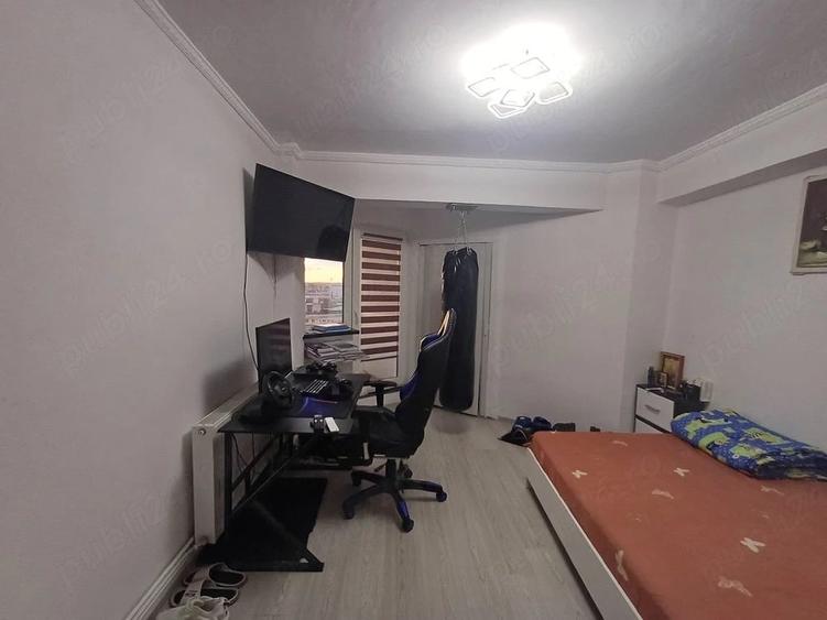 Apartament cu 4 camere decomandat în Ultracentral
