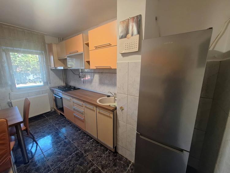 P.F. Inchiriez apartament cu 3 camere in Manastur - 8