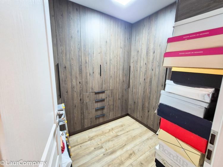 Duplex cu 4 camere cu Canalizare în Trivale