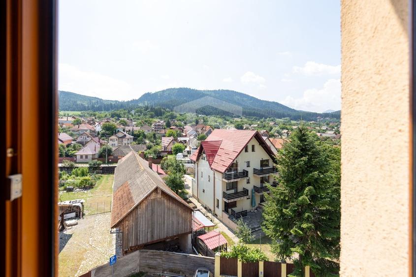 Apartament cu 3 camere decomandat, mobilat în Electroprecizia