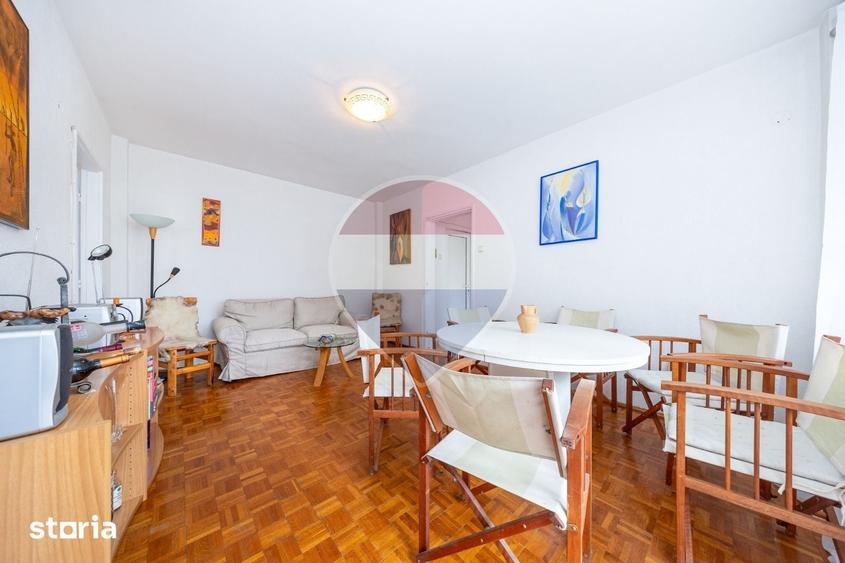 Apartament cu 3 camere în Centrul Istoric