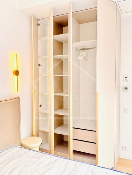 Apartament cu 2 camere decomandat, mobilat în Barbu Văcărescu