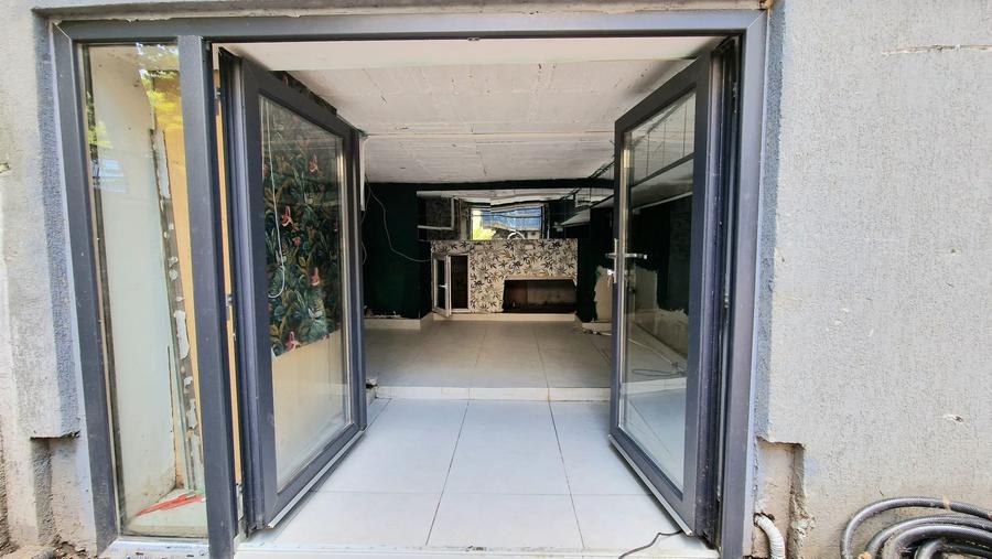 Proprietate specială, de 17.60000038147 mp, în Domenii
