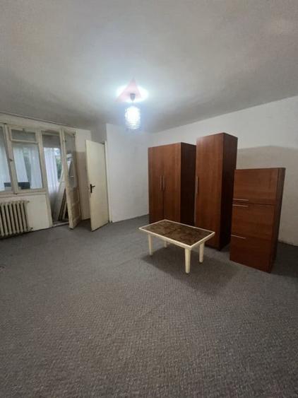 Garsonieră semidecomandată în Central
