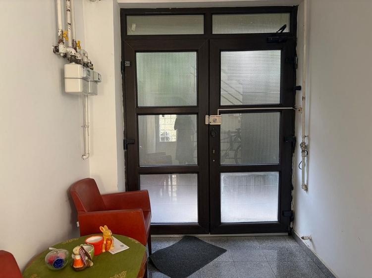 Apartament cu 2 camere decomandat, mobilat în 1 Mai