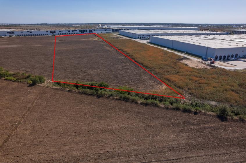 Teren Construcții intravilan de 26620 mp, în Joița