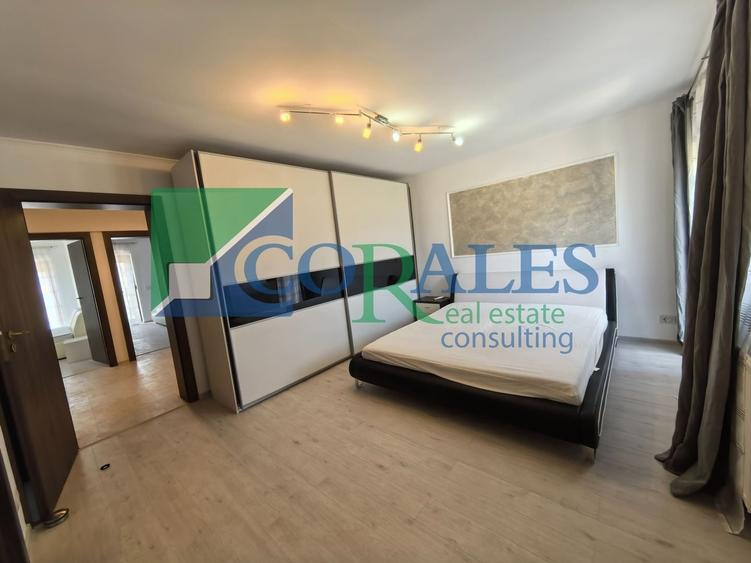 Duplex cu 5 camere cu Canalizare în Dumbrăvița