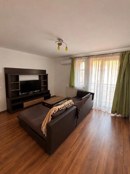 Apartament cu 2 camere decomandat în Turnișor