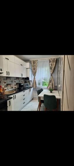 Apartament cu 2 camere semidecomandat în Stejerei