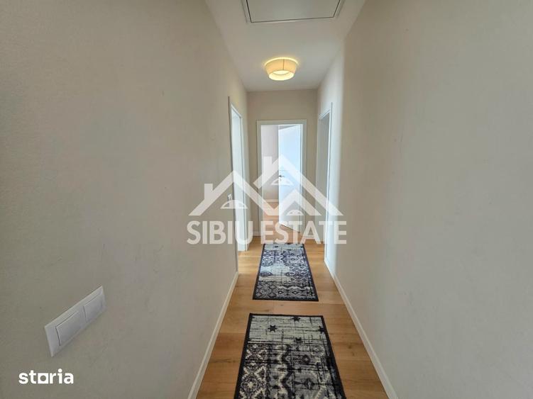 Apartament cu 4 camere în Central