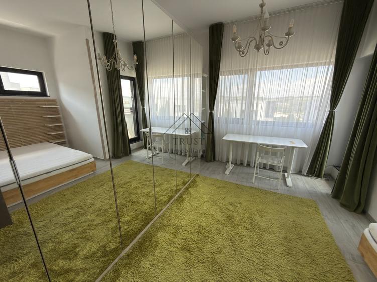 Duplex cu 4 camere cu Canalizare în Florești