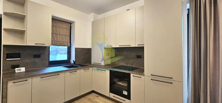 Apartament cu 3 camere semidecomandat, mobilat în Aviației