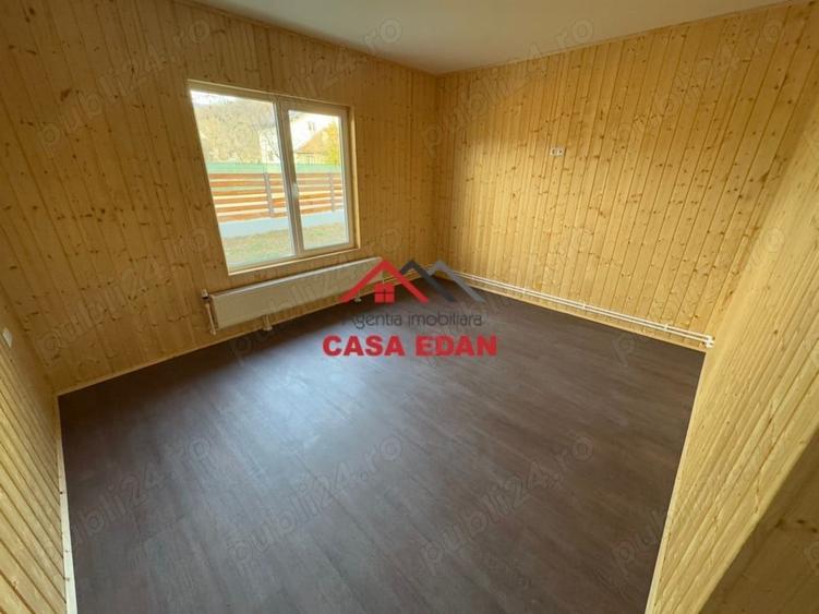 Casă cu 4 camere cu Teren 1003 Mp în Brebu