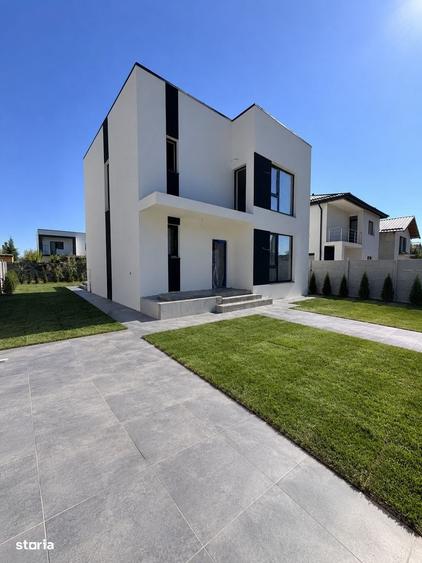 Casă cu 4 camere cu Teren 451 Mp în Berceni