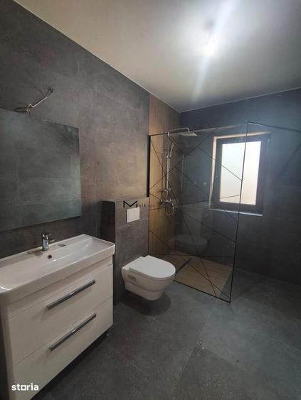 Casă cu 4 camere în Noua