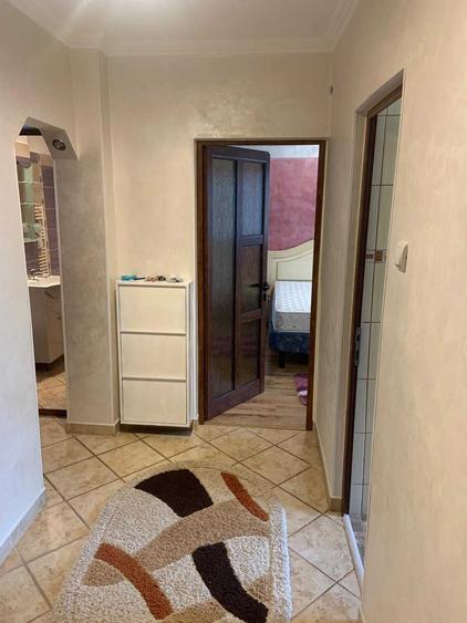 Apartament cu 2 camere decomandat în Siderurgiștilor