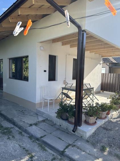 Vand casa 4 camere, 2 bai, garaj, camara, magazie, 2400 metri, la 10 min de DN1 , 25 min de Sinaia si 15 min de Ploiesti! Toate utilitatile! - 3