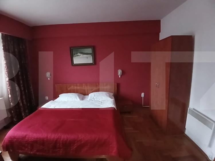 Pensiune 14 camere cu bai proprii si intrari separate, 500 mp, zona Mehala - 8