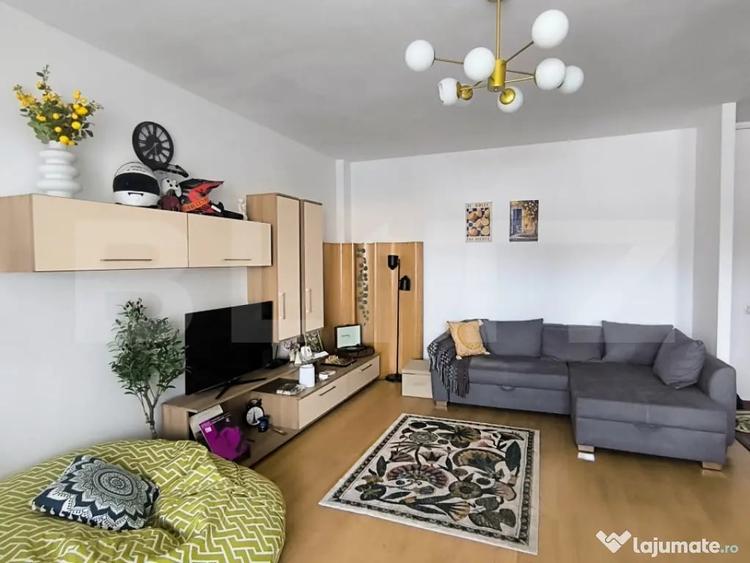 Apartament cu 2 camere decomandat în Răcădău