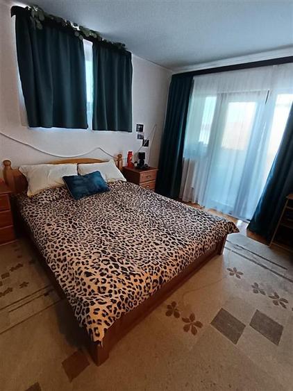 Casă individuală cu 4 camere cu Canalizare în Apollo