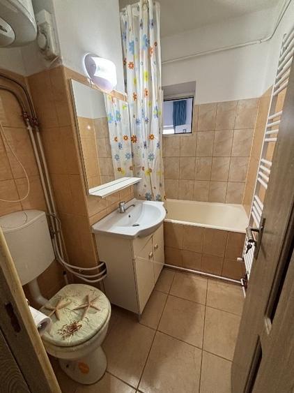 Garsonieră decomandată în Central
