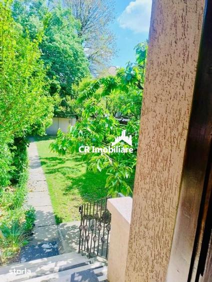 Apartament cu 6 camere, mobilat în Domenii
