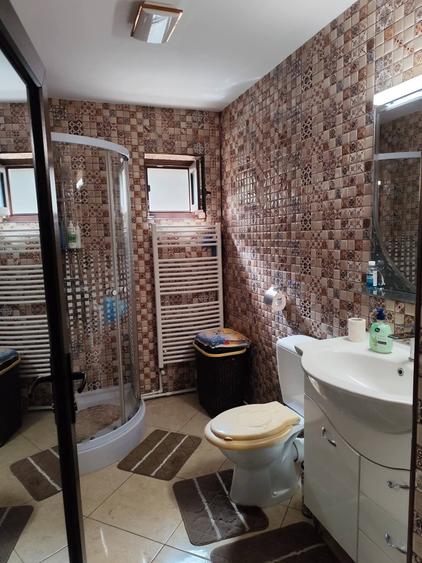 Casă cu 3 camere cu Canalizare în Lumina