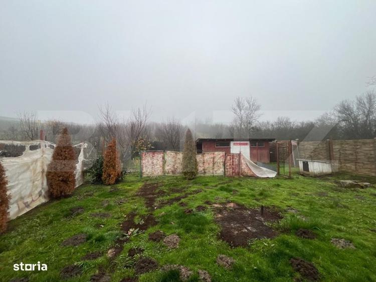 Casă cu 4 camere în Leamna de Sus