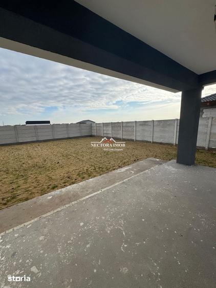 Casă cu 4 camere cu Teren 553 Mp în Sântandrei