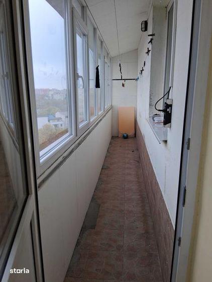 Apartament cu 3 camere în Berceni