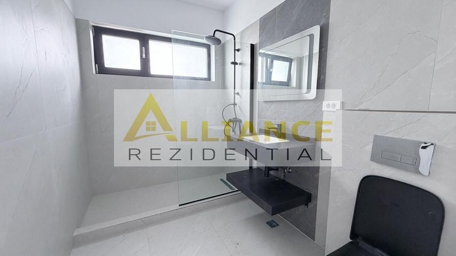 Casă individuală cu 4 camere cu Canalizare în Berceni