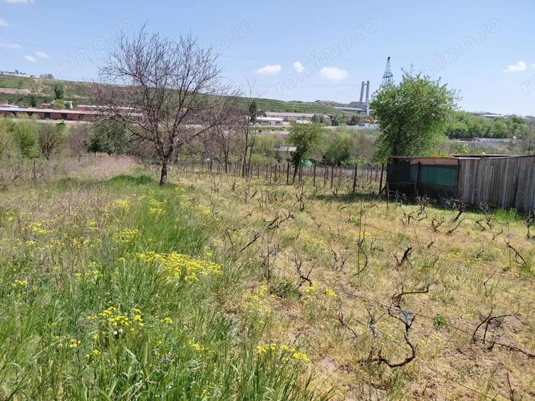 Teren de 3250 mp, în Central