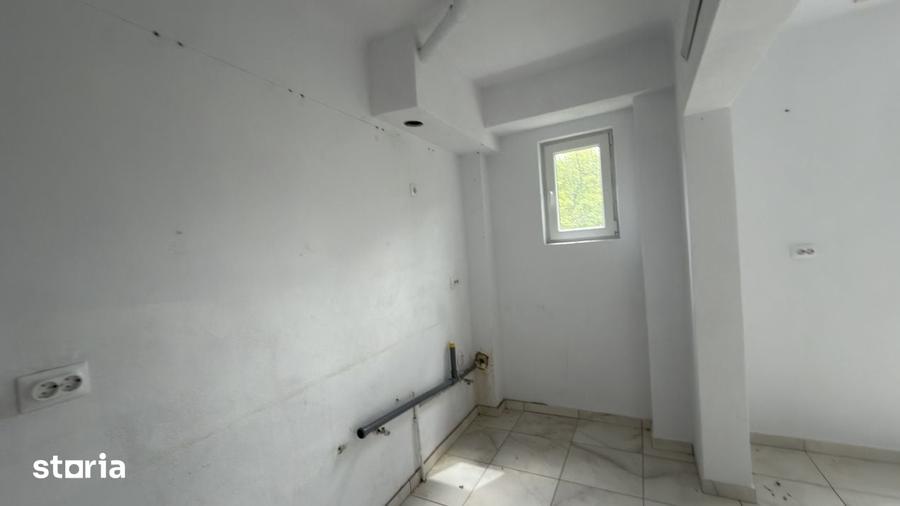 Casă cu 3 camere cu Teren 2200 Mp în Șișești