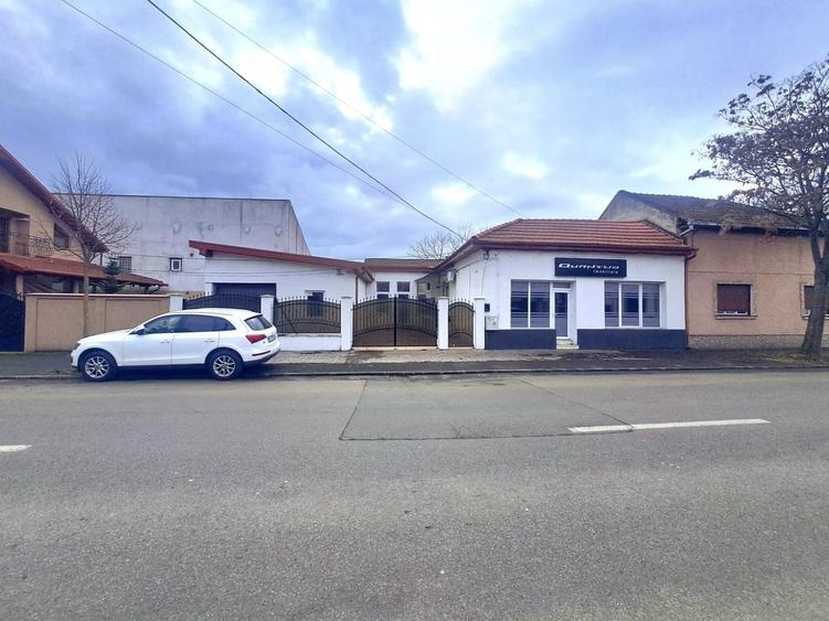 Spațiu comercial, de 185 mp, în Horea