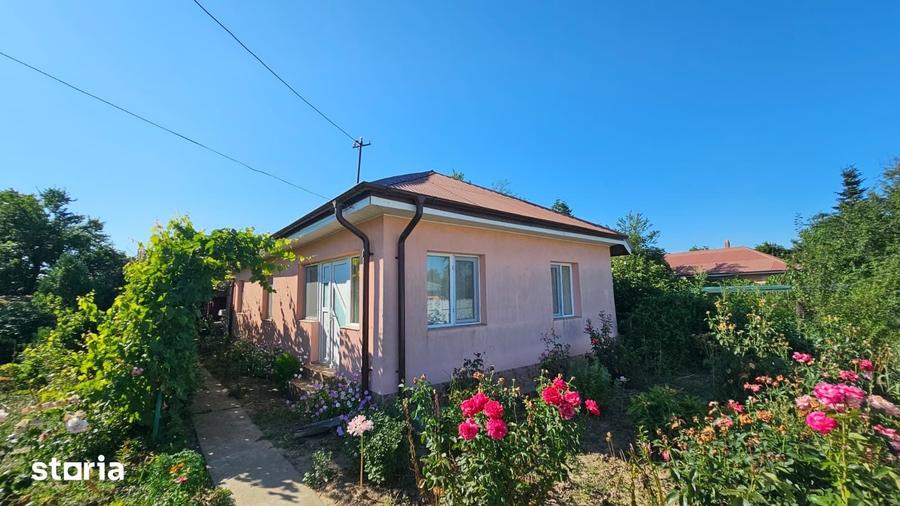 Casă cu 4 camere cu Teren 1912 Mp în Munteni-Buzău