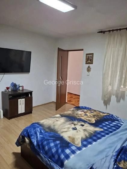 Casă cu 4 camere cu Teren 475 Mp în Central