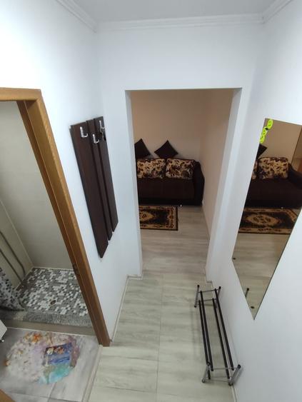 Inchiriez apartament pt.perioada anului scolar/universitar zona Ciresica - 6