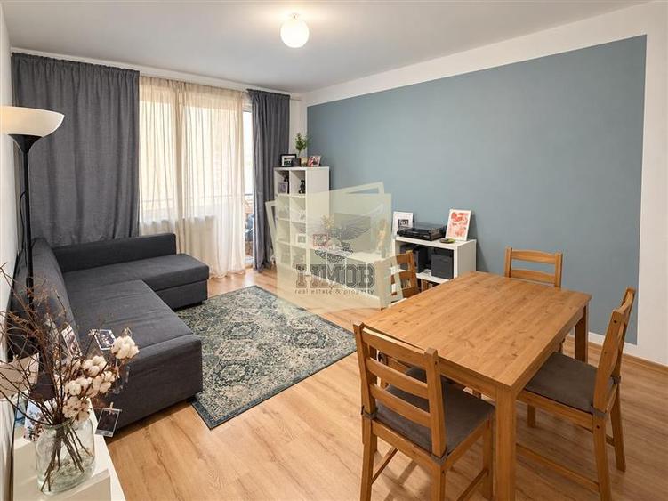 Apartament cu 3 camere decomandat, mobilat în Central
