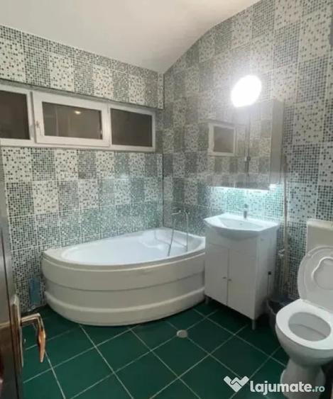 Apartament cu 3 camere decomandat în Apahida