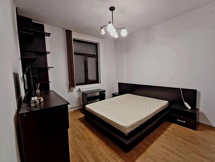 Apartament cu 2 camere semidecomandat în Bularga