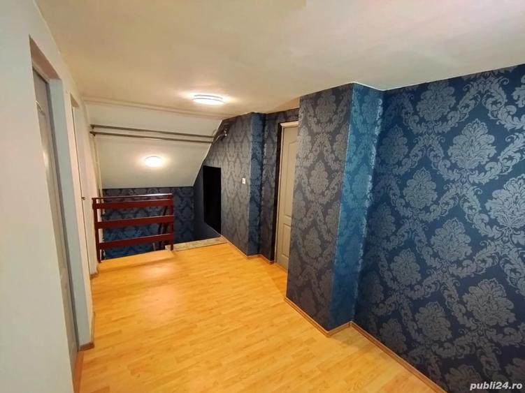 Casă cu 5 camere cu Teren 700 Mp în Turnu
