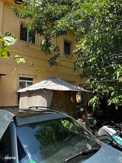 Casă cu 4 camere în P-ța Unirii