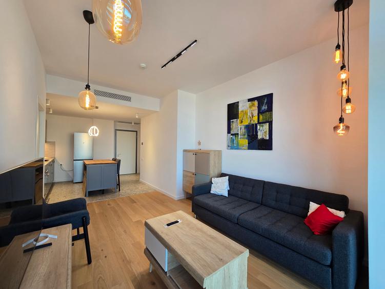 Apartament cu 2 camere semidecomandat în Floreasca