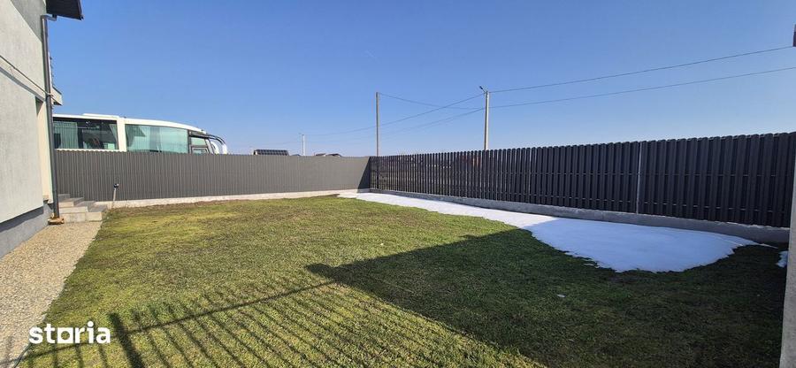 Casă cu 4 camere cu Teren 272 Mp în Clinceni