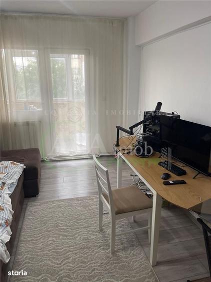 Apartament cu 2 camere decomandat în Energiei