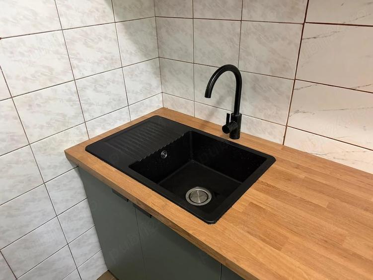 Apartament cu 2 camere semidecomandat în 1 Mai