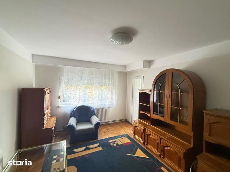 Apartament cu 2 camere decomandat, mobilat în Polivalentă