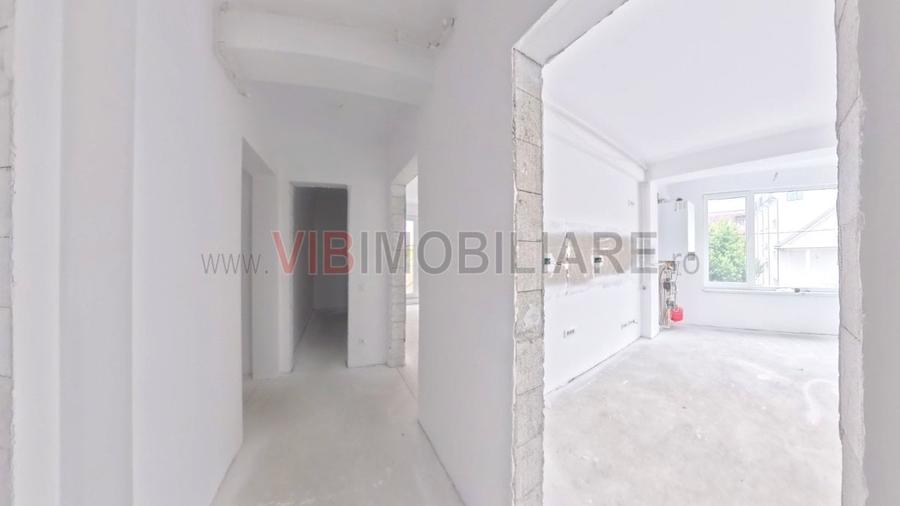 Apartament cu 4 camere decomandat în Berceni