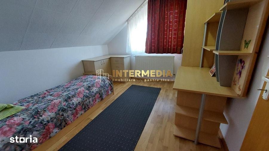 Apartament cu 3 camere decomandat în Ciupercenii Noi